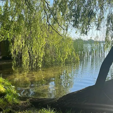 Behagliche 5 Sterne Fewo, See, Sauna, Hund * Krakow am See